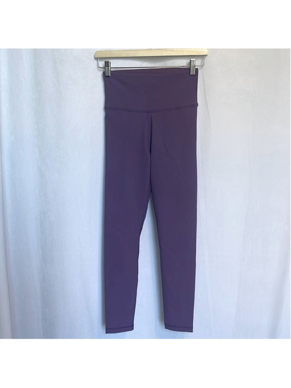 Aritizia TNA Action High Rise Ribbed Leggings Purple Women’s Size S Yoga Gym EUC
